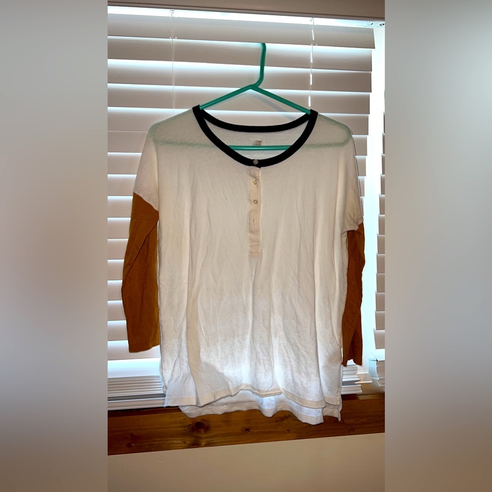 Volcom top